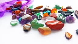 Bonjour et bienvenue !

Je suis ravie de vous accueillir dans ma boutique en ligne de pierres naturelles. Chaque pierre que vous trouverez ici est unique et sélectionnée avec soin pour ses propriétés bénéfiques. Que vous cherchiez à vous ancrer, à équilibrer vos émotions ou à apporter une touche esthétique à votre espace, j'ai ce qu'il vous faut.
Merci de votre visite et à bientôt! 